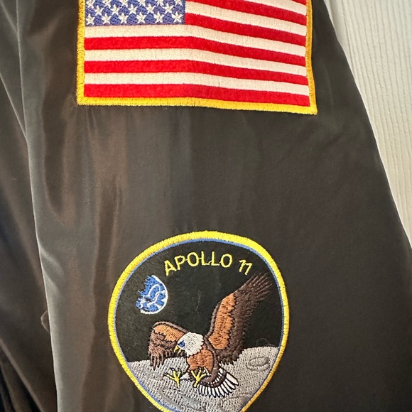 NASA Bomber Jacket - Picture 4 of 5
